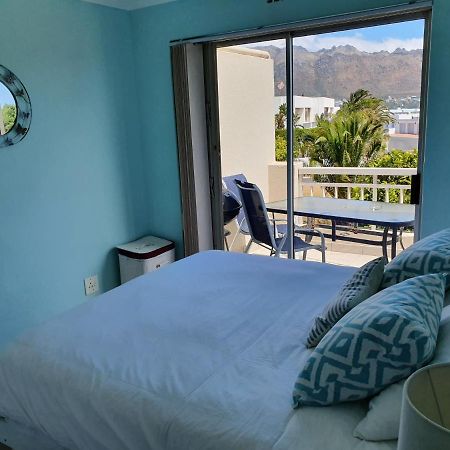 Sea And Mountain View Apartment Gordonʼs Bay Exterior foto